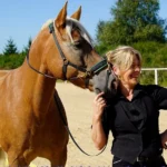 999108416-NEW-μ 16208-Equigym---with-Alexandra-Schmid_1